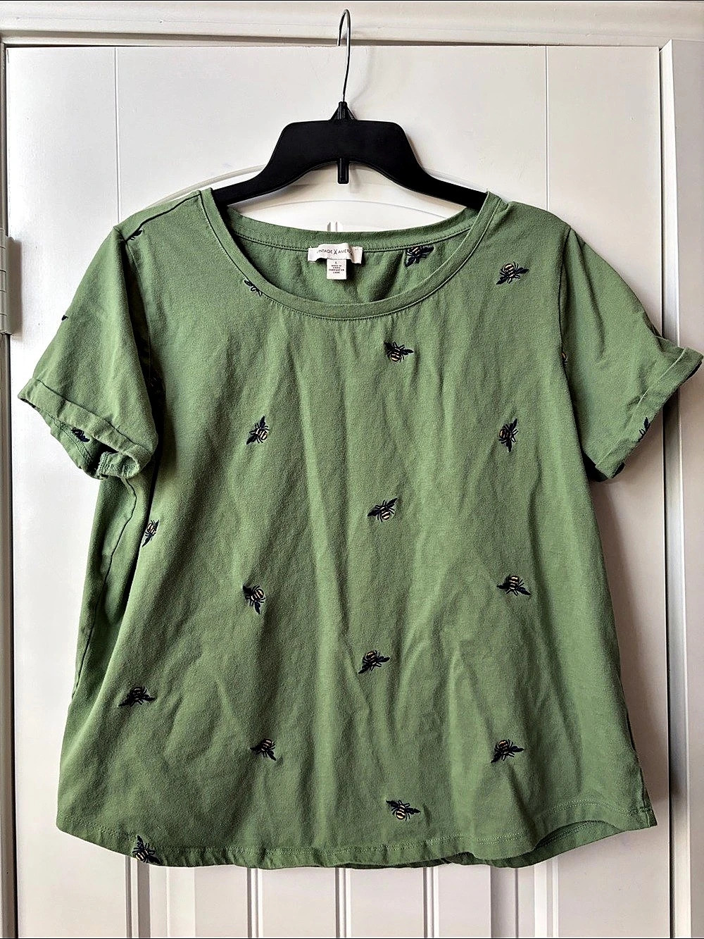 Vintage America Women's Bees Embroidered Relaxed Fit Tee Green Large